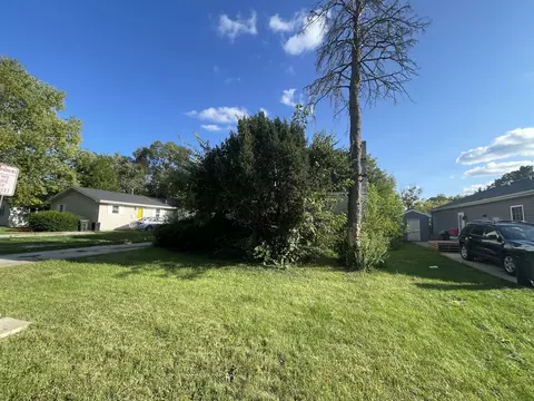 305 Thompson St, Urbana, IL 61801