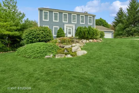 1211 Pheasant Ct, Lake Geneva, WI 53147