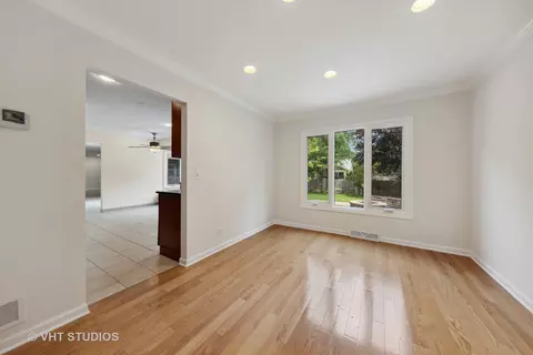 1943 Cromwell Dr, Wheaton, IL 60189 photo 7