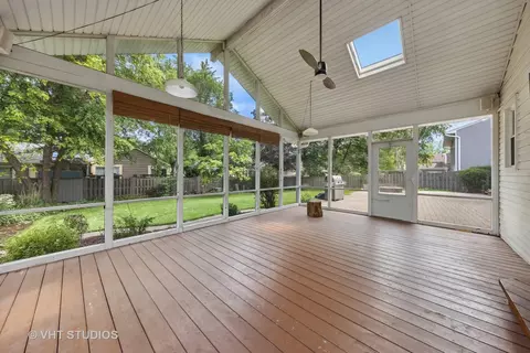 1943 Cromwell Dr, Wheaton, IL 60189 photo 17
