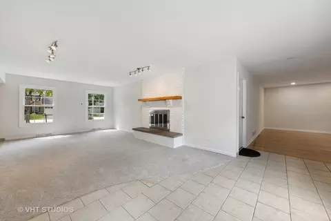 1943 Cromwell Dr, Wheaton, IL 60189 photo 12