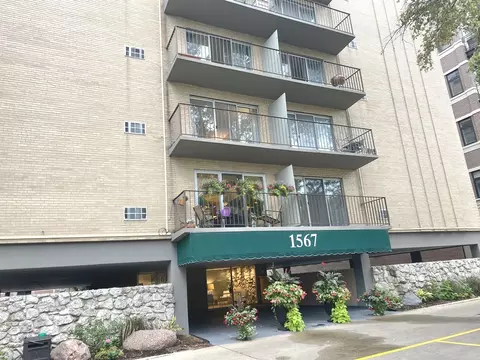1567 Ridge Ave #803, Evanston, IL 60201