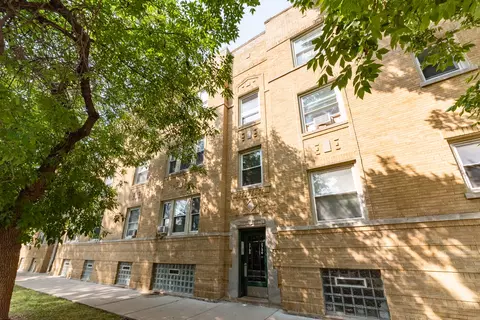 3738 W Berteau Ave #3, Chicago, IL 60618