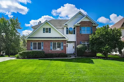 353 57th St, Clarendon Hills, IL 60514
