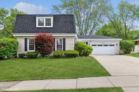 1005 W Brittany Dr, Arlington Heights, IL 60004