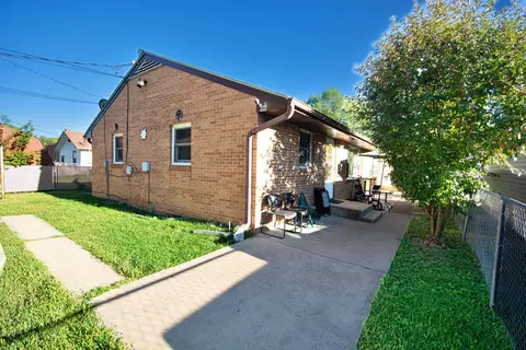 3121 Blackstone Ave, Rockford, IL 61101