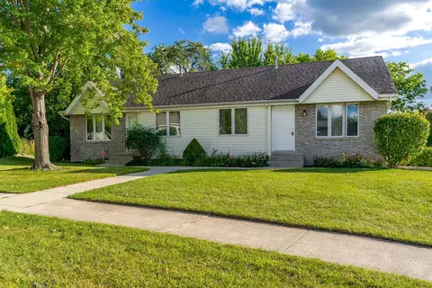 4973 Christy Cir, Rockford, IL 61114