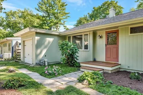 707 Balboa Rd, Champaign, IL 61820