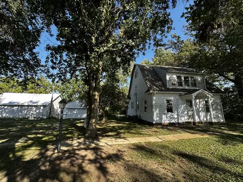 1351 N 3450 East Rd, Farmer City, IL 61842