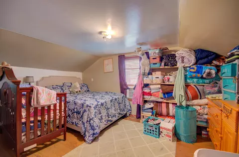 462 N Eastern Ave, Joliet, IL 60432 photo 8