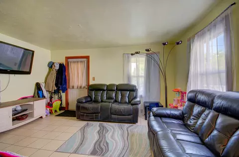 462 N Eastern Ave, Joliet, IL 60432 photo 7