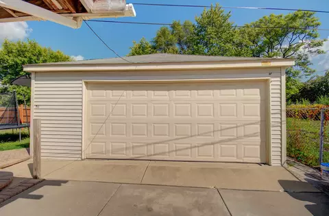 462 N Eastern Ave, Joliet, IL 60432 photo 18