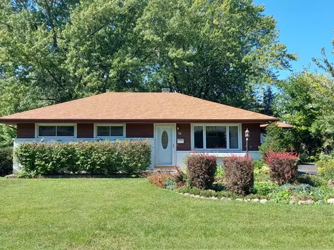 16 Aldine Rd, Lake Zurich, IL 60047