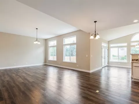 4800 Joyce Ln, Mchenry, IL 60050 photo 5