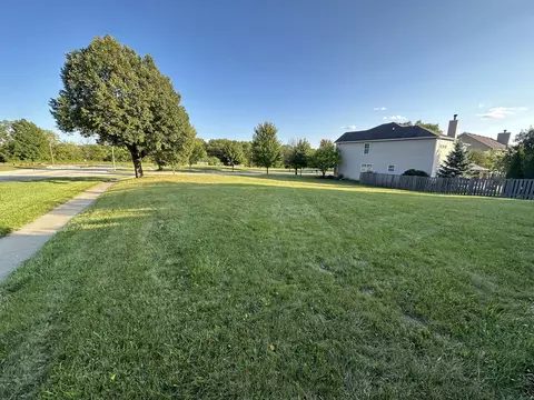 Lot 9 Fox Trail Terrace, Cary, IL 60013