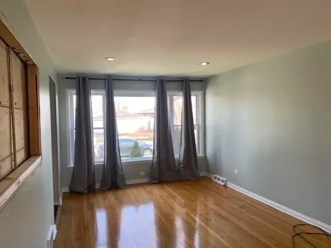 7742 S Albany Ave, Chicago, IL 60652 photo 3