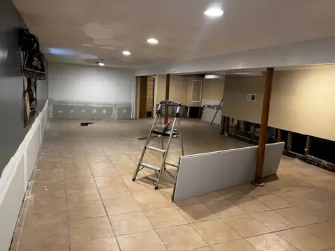 7742 S Albany Ave, Chicago, IL 60652 photo 12
