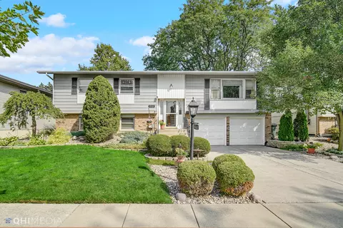 15121 Ridgeland Ave, Oak Forest, IL 60452