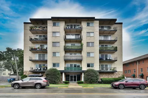 7314 Randolph St #3G, Forest Park, IL 60130