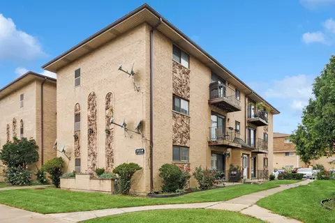 8510 W Catherine Ave #3S, Chicago, IL 60656