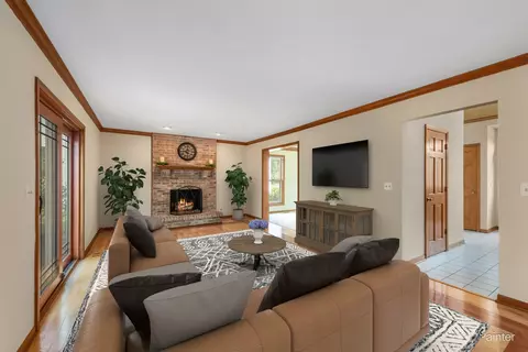 2300 Periwinkle Ln, Algonquin, IL 60102 photo 12