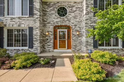 2300 Periwinkle Ln, Algonquin, IL 60102 photo 5