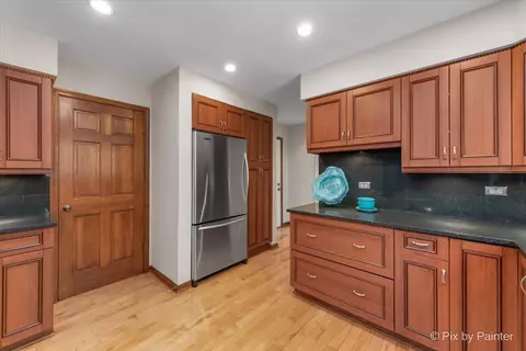 2300 Periwinkle Ln, Algonquin, IL 60102 photo 16