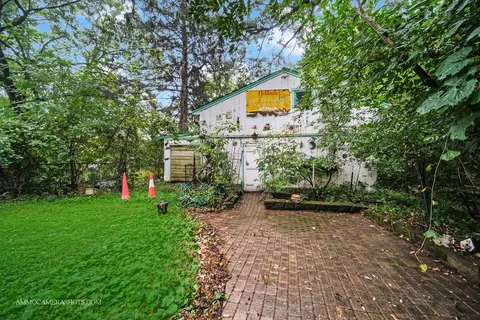 1624 E Chicago St, Elgin, IL 60120 photo 9