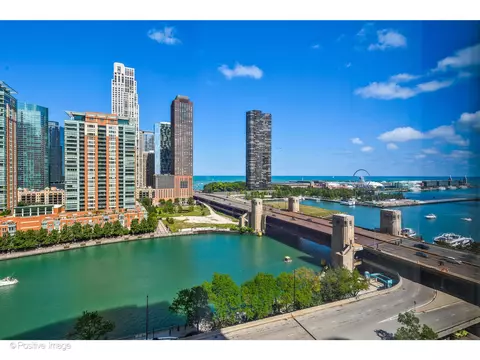 450 E Waterside Dr #1010, Chicago, IL 60601 photo 17