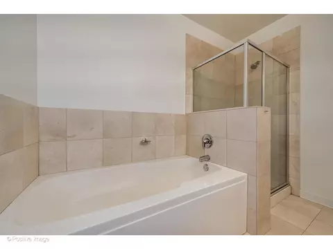 450 E Waterside Dr #1010, Chicago, IL 60601 photo 14