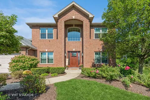 17921 Beechwood Ct, Lockport, IL 60441