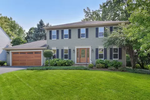 123 Lewis Ct, Saint Charles, IL 60174