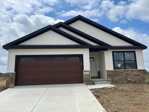 1211 Granite Way, Normal, IL 61761