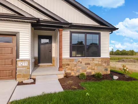 1211 Granite Way, Normal, IL 61761 photo 3