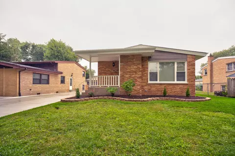 10408 S Kildare Ave, Oak Lawn, IL 60453