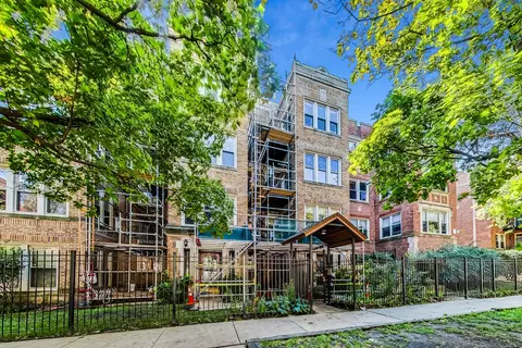 1637 W Pratt Blvd #3W, Chicago, IL 60626