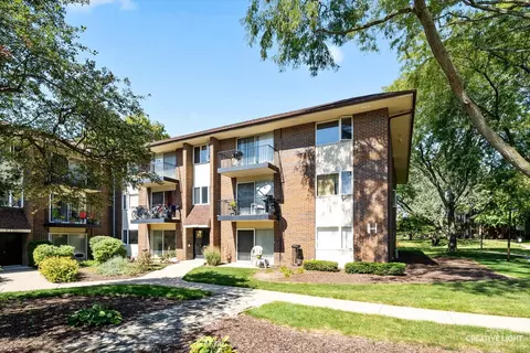 5 S070 Pebblewood Ln #H11, Naperville, IL 60563