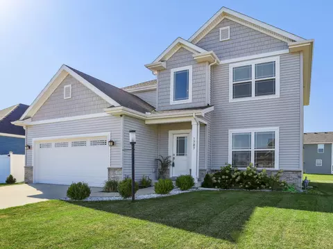 1707 Eagle Rd, Champaign, IL 61822