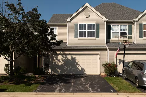 1137 Clover Dr, Minooka, IL 60447