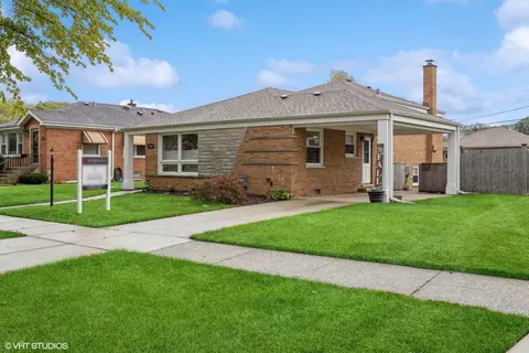 10629 Fleet St, Westchester, IL 60154