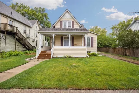 1135 Market St, Dekalb, IL 60115