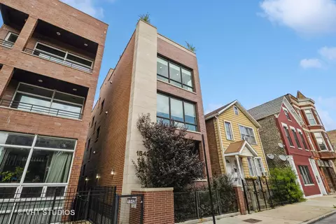 1542 W Augusta Blvd #3, Chicago, IL 60642