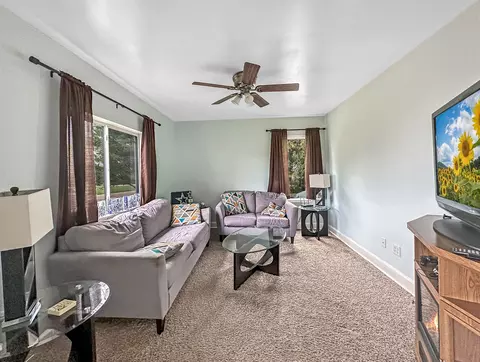 213 North St, Nora, IL 61059 photo 8