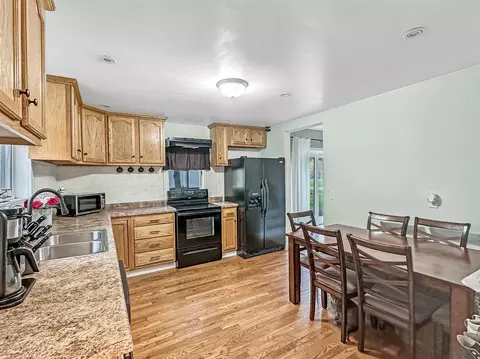 213 North St, Nora, IL 61059 photo 3
