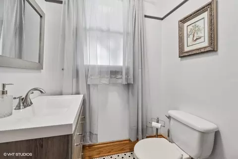 157 Bartram Rd, Riverside, IL 60546 photo 14