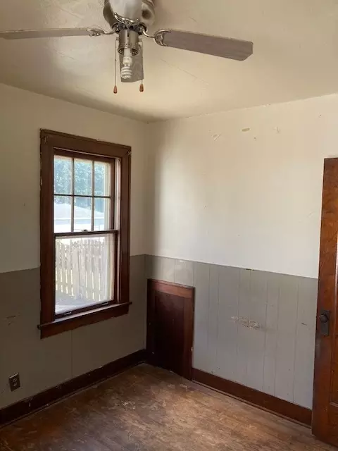 1021 Logan Ave, Elgin, IL 60120 photo 7