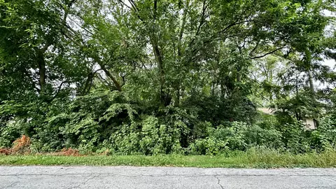 16046 Clifton Park Ave, Markham, IL 60428