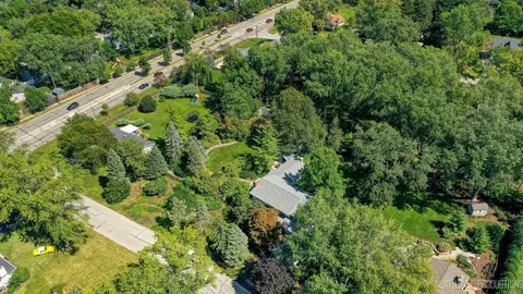 620 Berry Ct, Naperville, IL 60540