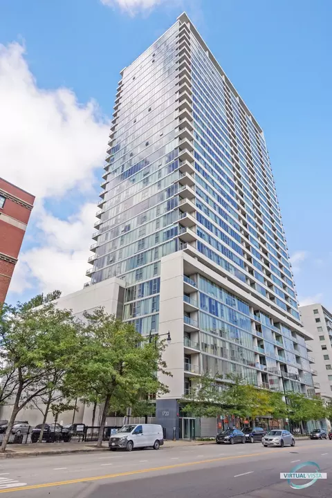 1720 S Michigan Ave #1817, Chicago, IL 60616