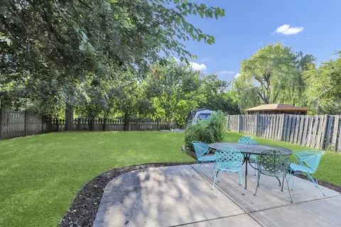 308 Chaparral Cir, Elgin, IL 60120 photo 26